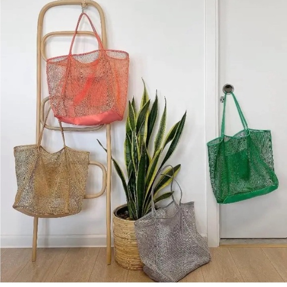 Mesh Large Tote-White - Picture 5 of 5